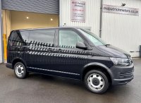 VOLKSWAGEN TRANSPORTER SHUTTLE