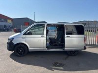VOLKSWAGEN TRANSPORTER SHUTTLE