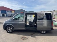 VOLKSWAGEN TRANSPORTER SHUTTLE