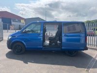 VOLKSWAGEN TRANSPORTER SHUTTLE