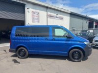 VOLKSWAGEN TRANSPORTER SHUTTLE